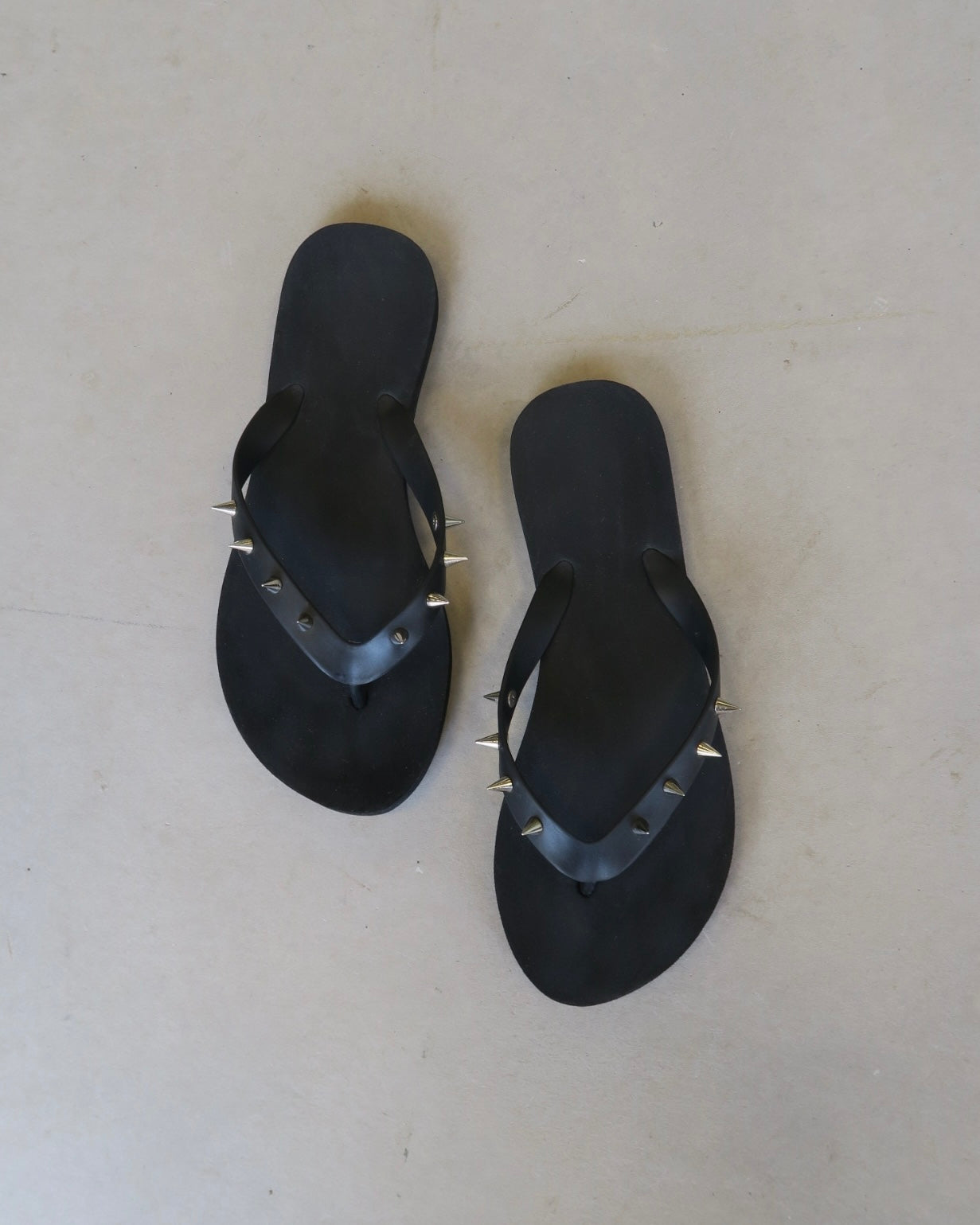 KIBA FLIP FLOPS