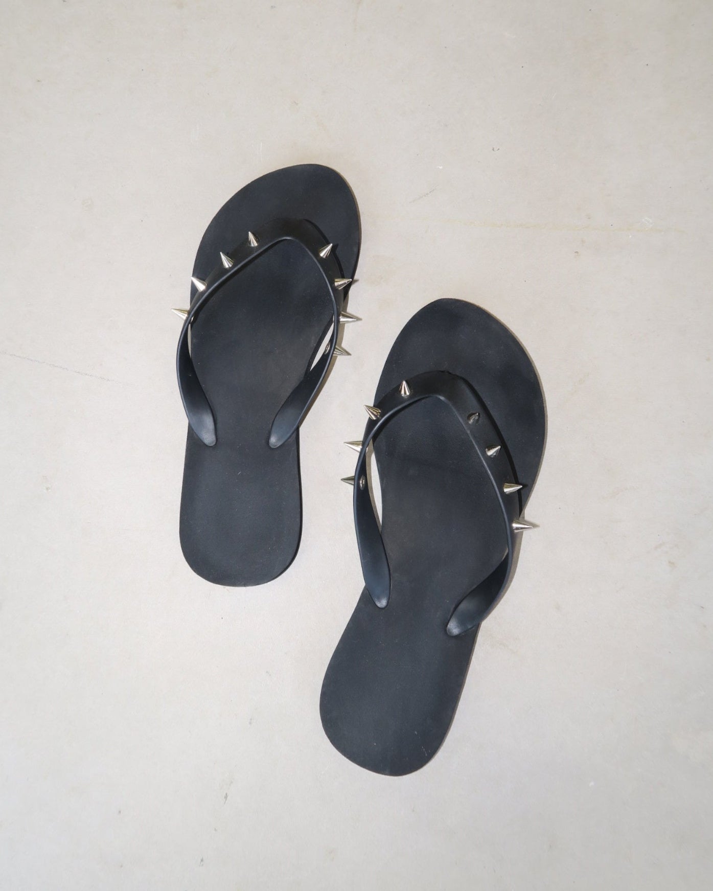 KIBA FLIP FLOPS