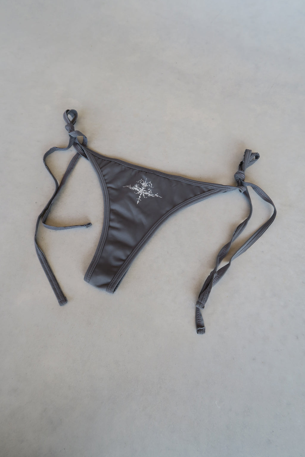 SAINT THONGS