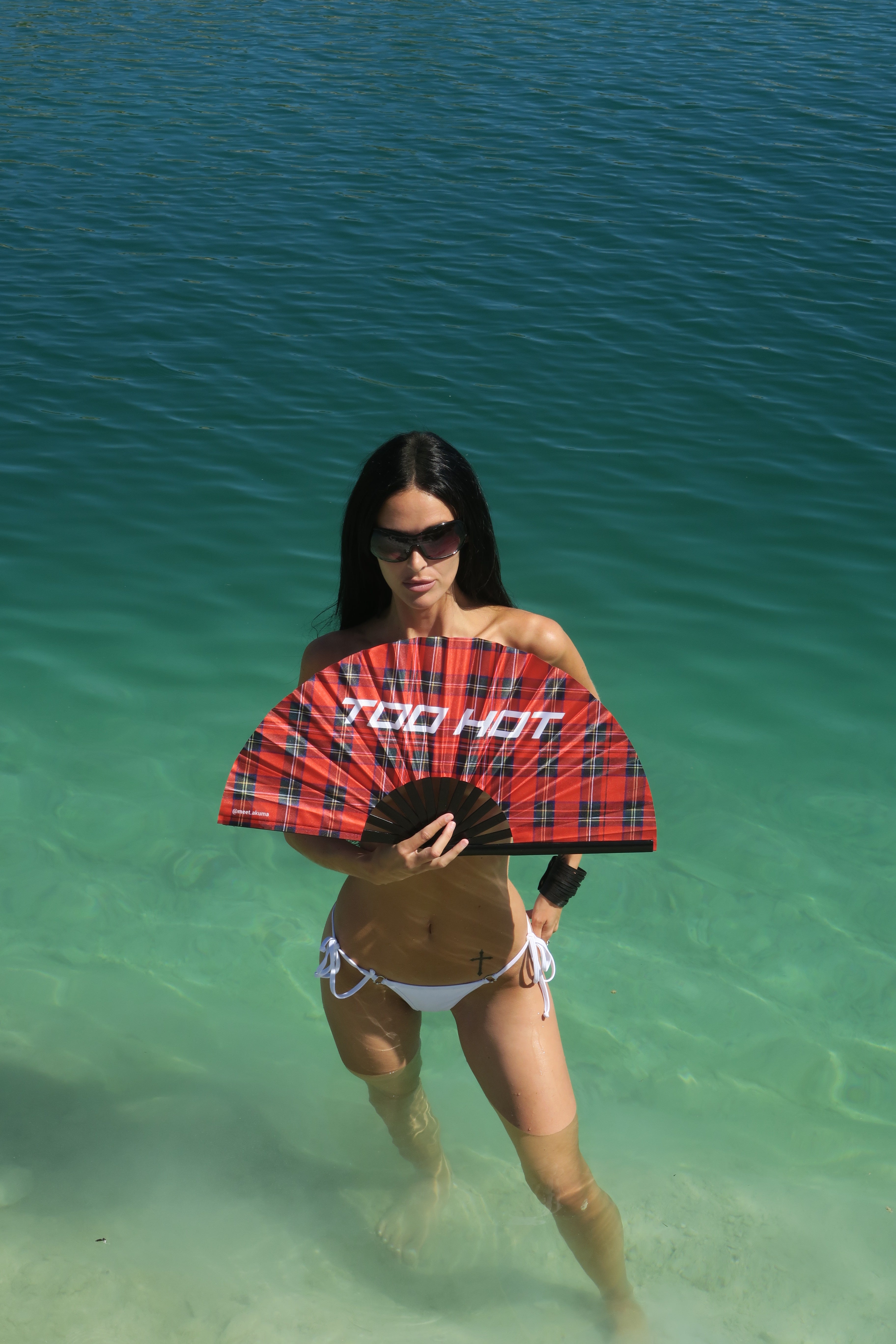 TOO HOT HAND FAN